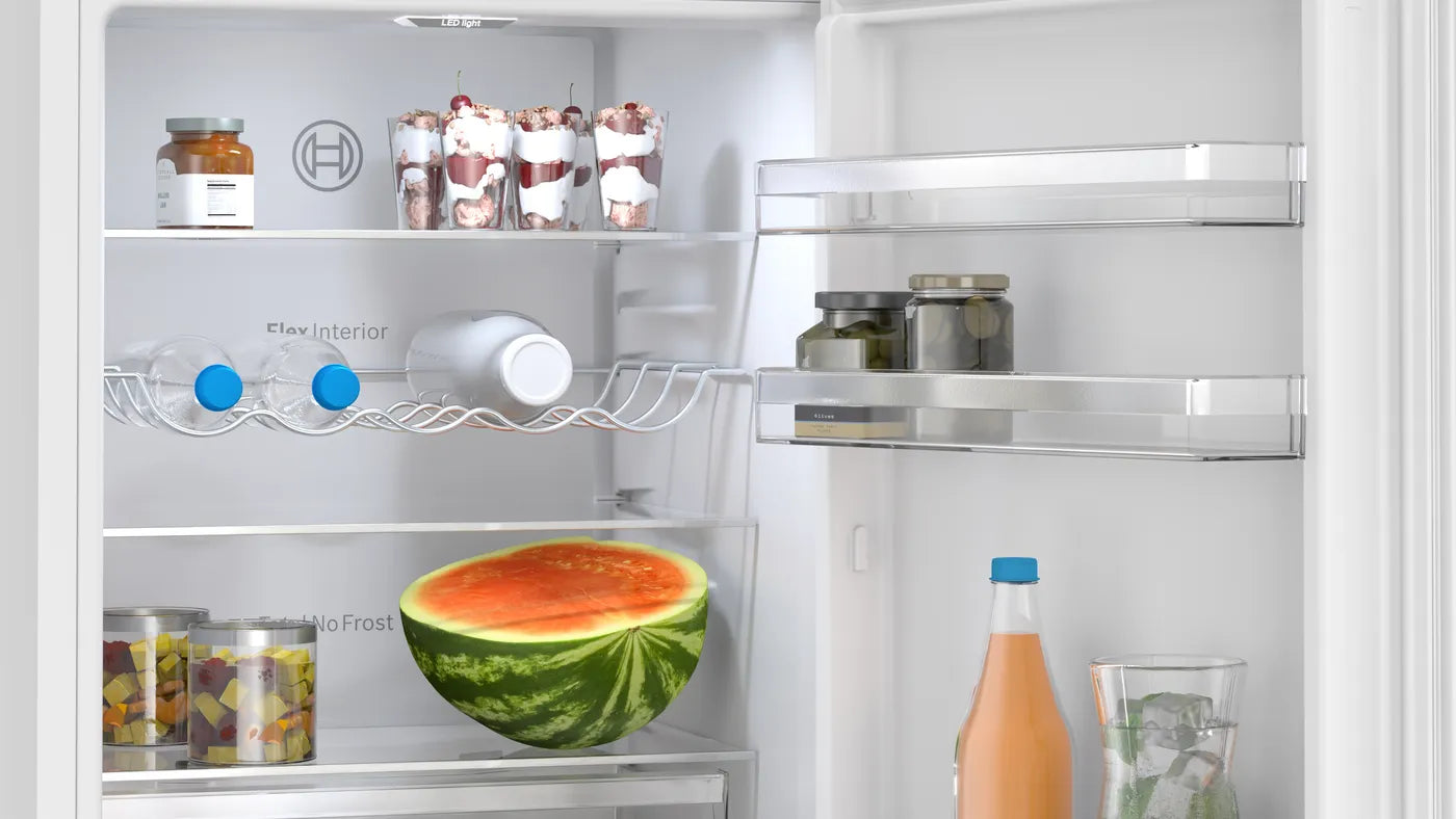 Serie 4 Vrijstaande koelkast met vriesvak onderaan 186 x 60 cm Wit, Total No Frost