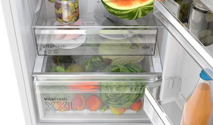 Serie 4 Vrijstaande koelkast met vriesvak onderaan 186 x 60 cm Wit, Total No Frost