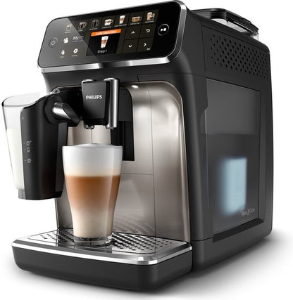 Philips 5400 Series - Volautomatische Espressomachine - LatteGo Melksysteem - 12 Soorten Koffie + Heet Water - Zwart - + AquaClean Filter - EP5447/90