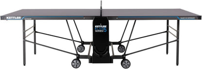 Kettler K5 Outdoor Professionele Tafeltennistafel, toernooikwaliteit, robuust, 5 mm melaminehars speelblad met krasbestendige toplaag, weerbestendig, inklapbaar, TÜV-gekeurd, gemaakt in Nederland.